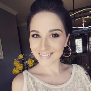 Meet your Posher, Nikki